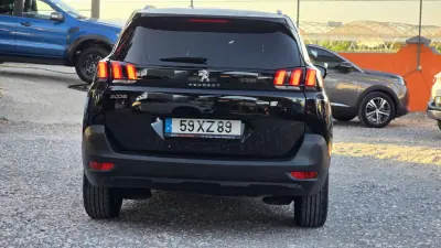 Peugeot 5008 2019 - 18500 EUR, 90600 km - AUTO.MOTO.pt - 90600km - foto 9 de 20