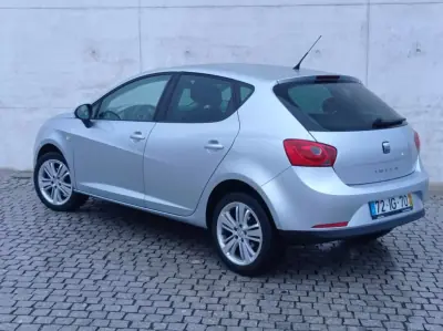 SEAT Ibiza 2009 - 6300 EUR, 201448 km - AUTO.MOTO.pt - 201448km - foto 5 de 14