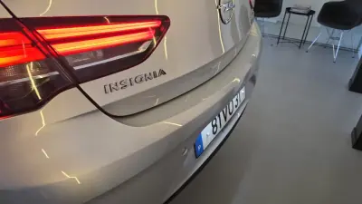 Opel Insignia Grand Sport 2018 - 12900 EUR, 149839 km - AUTO.MOTO.pt - 149839km - foto 18 de 49