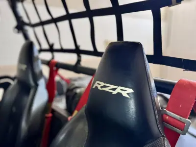 Polaris RZR 2011 - 8950 EUR, 7000 km - 7000km - foto 28 de 31