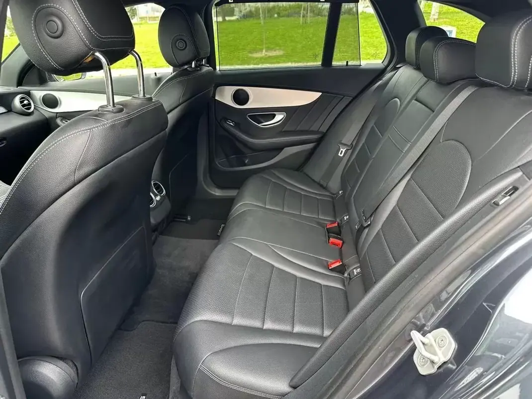 Mercedes-Benz C 250 2015 - 24450 EUR, 115000 km - AUTO.MOTO.pt - 115000km - foto 27 de 51