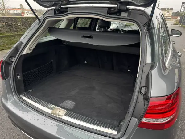 Mercedes-Benz C 200 2016 - 18990 EUR, 156000 km - AUTO.MOTO.pt - 156000km - foto 28 de 28