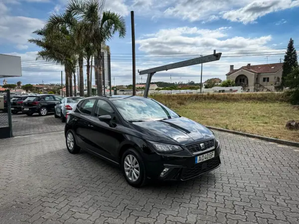 SEAT Ibiza 2021 - 11790 EUR, 150000 km - AUTO.MOTO.pt - 150000km - foto 9 de 12