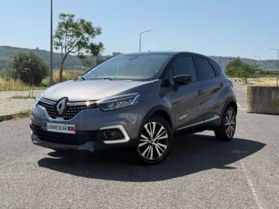 Renault Captur 2017 - 14750 EUR, 95250 km - AUTO.MOTO.pt - 95250km - foto 4 de 48