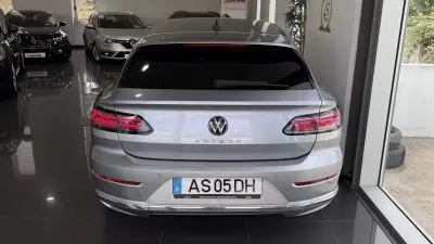 Volkswagen Arteon Shooting Brake 2022 - 24999 EUR, 171121 km - AUTO.MOTO.pt - 171121km - foto 6 de 33