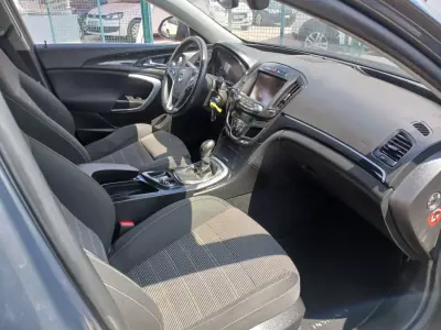 Opel Insignia Sports Tourer 2014 - 8650 EUR, 148341 km - AUTO.MOTO.pt - 148341km - foto 21 de 25