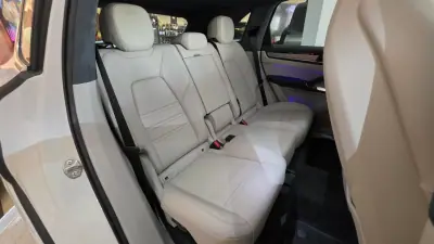 Porsche Cayenne 2022 - 120000 EUR, 42421 km - AUTO.MOTO.pt - 42421km - foto 22 de 27