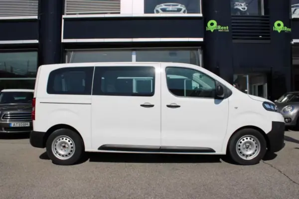 Opel Vivaro 2022 - 26900 EUR, 66638 km - AUTO.MOTO.pt - 66638km - foto 5 de 18