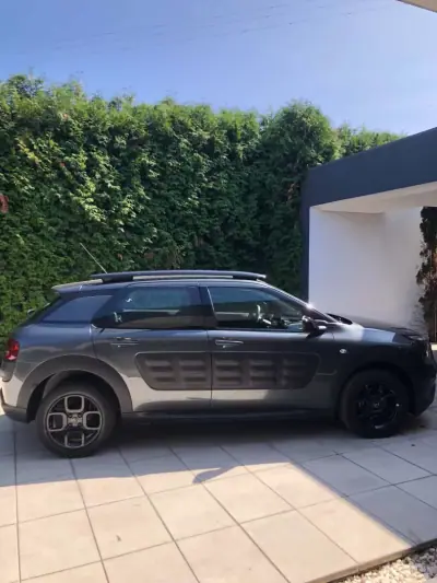 Citroën C4 Cactus 2014 - 9900 EUR, 167000 km - 167000km - foto 8 de 21