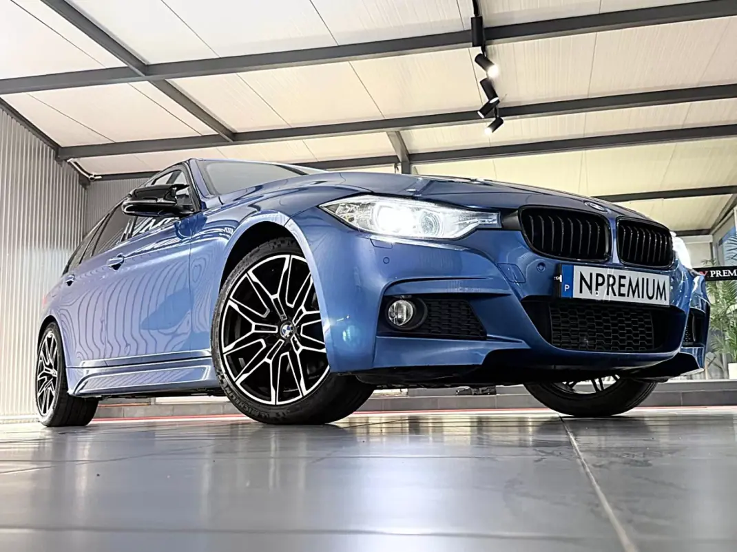 BMW 318 2013 - 16990 EUR, 249800 km - AUTO.MOTO.pt - 249800km - foto 4 de 38