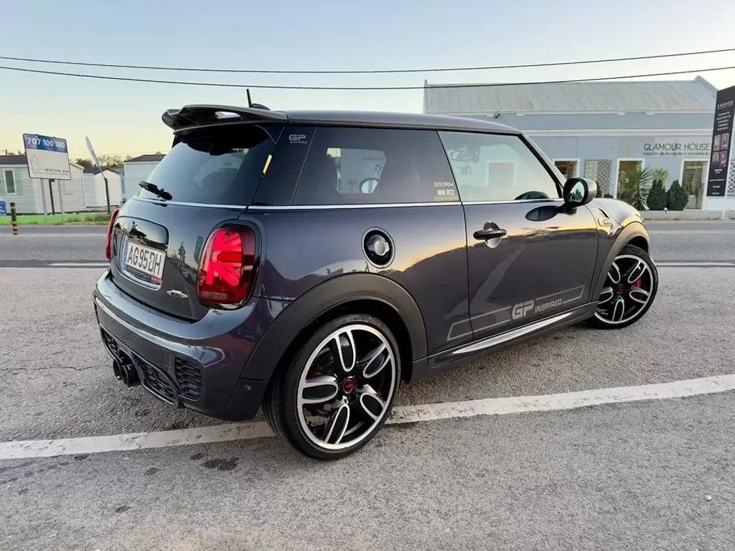 MINI 3 Portas 2021 - 31950 EUR, 76000 km - AUTO.MOTO.pt - 76000km - foto 2 de 20