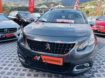 Peugeot 2008 2018 - 9950 EUR, 129292 km - AUTO.MOTO.pt - 129292km - foto 2 de 12