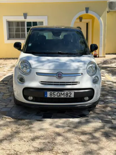 Fiat 500L 2015 - 9900 EUR, 126882 km - AUTO.MOTO.pt - 126882km - foto 3 de 8