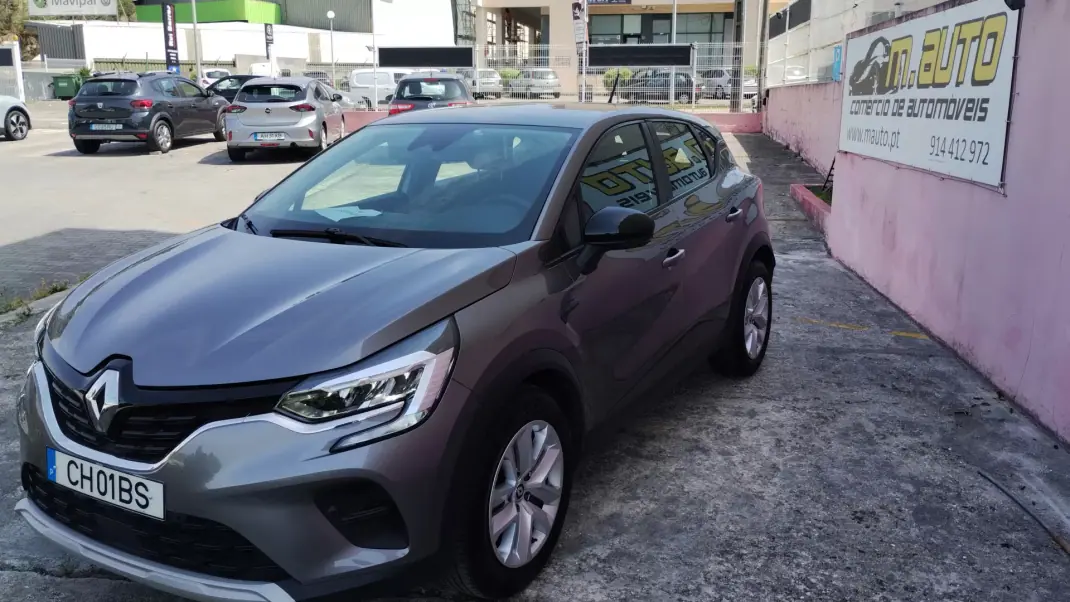 Renault Captur 2022 - 15950 EUR, 77000 km - AUTO.MOTO.pt - 77000km - foto 8 de 42