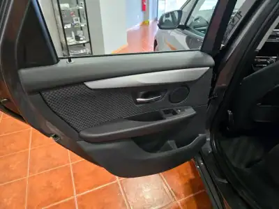 BMW 225xe Active Tourer 2021 - 25480 EUR, 40912 km - AUTO.MOTO.pt - 40912km - foto 40 de 46