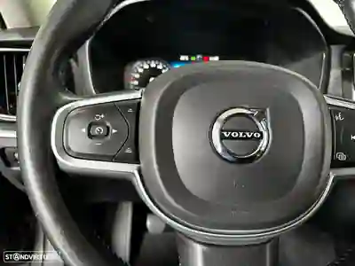 Volvo V60 2021 - 25990 EUR, 82125 km - AUTO.MOTO.pt - 82125km - foto 18 de 51