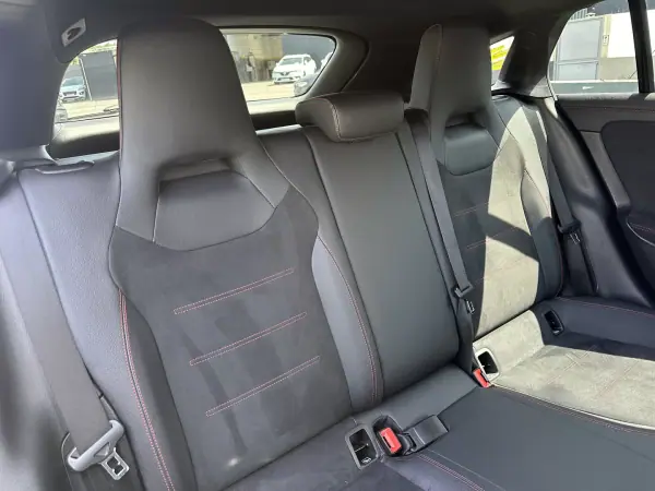 Mercedes-Benz CLA 250 2023 - 34500 EUR, 57000 km - AUTO.MOTO.pt - 57000km - foto 74 de 84
