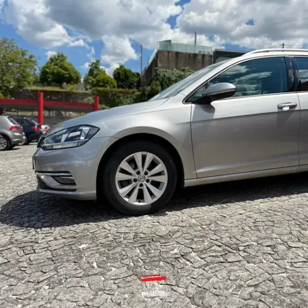 Volkswagen Golf 2019 - 16900 EUR, 179000 km - AUTO.MOTO.pt - 179000km - foto 14 de 15