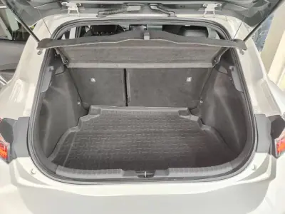 Toyota Corolla 2021 - 21550 EUR, 73400 km - AUTO.MOTO.pt - 73400km - foto 16 de 37