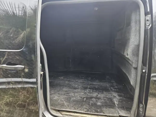 Citroën Jumpy 2017 - 13500 EUR, 245000 km - AUTO.MOTO.pt - 245000km - foto 7 de 11