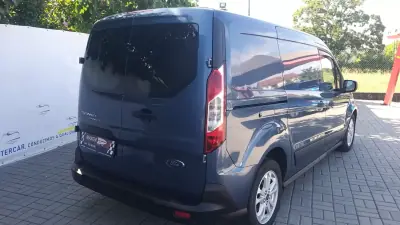 Ford Transit Connect 2019 - 14750 EUR, 81705 km - AUTO.MOTO.pt - 81705km - foto 20 de 26