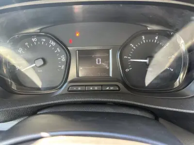 Peugeot Expert 2018 - 14900 EUR, 170000 km - 170000km - foto 29 de 45