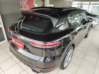 Porsche Cayenne 2020 - 74500 EUR, 67300 km - AUTO.MOTO.pt - 67300km - foto 12 de 40