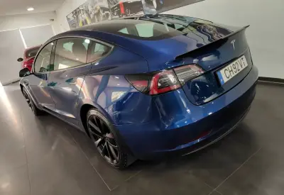 Tesla Model 3 2021 - 25990 EUR, 100000 km - AUTO.MOTO.pt - 100000km - foto 5 de 46