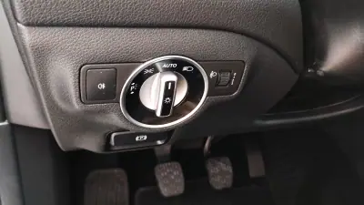 Mercedes-Benz CLA 180 2016 - 16950 EUR, 176000 km - AUTO.MOTO.pt - 176000km - foto 27 de 32