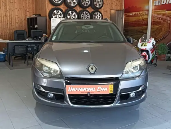 Renault Laguna Break 2011 - 8400 EUR, 224000 km - AUTO.MOTO.pt - 224000km - foto 2 de 15