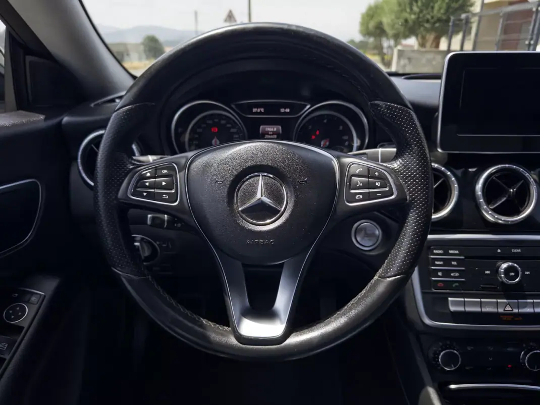 Mercedes-Benz CLA 180 2017 - 17500 EUR, 206000 km - 206000km - foto 18 de 51