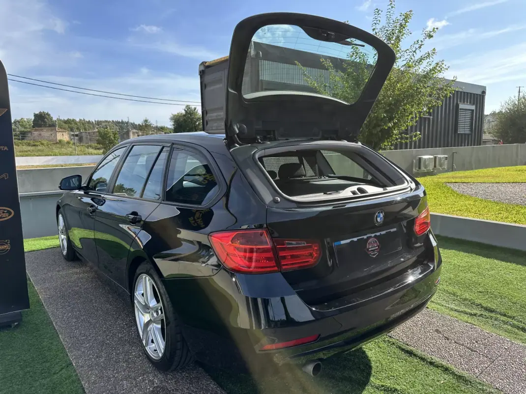 BMW 320 2013 - 12900 EUR, 228000 km - 228000km - foto 23 de 57