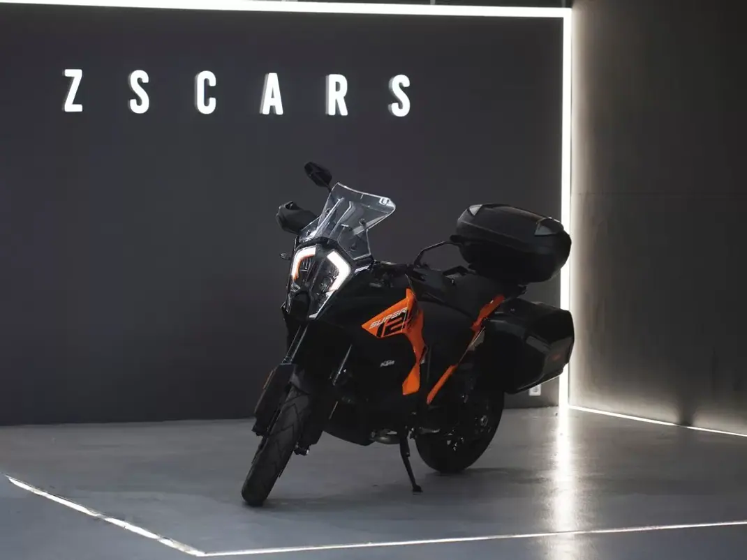 KTM 1190 RC8 R Race Spec 2024 - 20990 EUR, 2705 km - AUTO.MOTO.pt - 2705km - foto 1 de 14