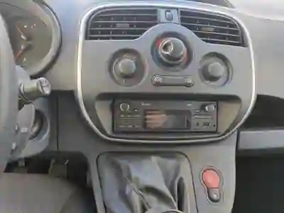 Renault Kangoo 2019 — foto 6 de 7