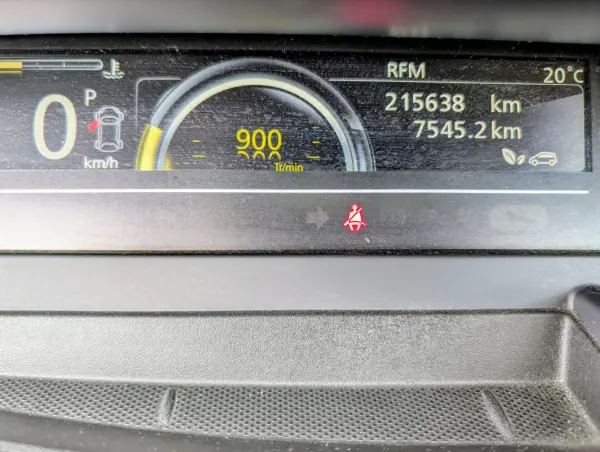 Renault Grand Scénic 2012 - 7250 EUR, 215638 km - AUTO.MOTO.pt - 215638km - foto 23 de 28