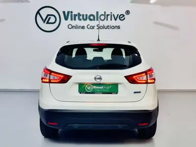 Nissan Qashqai 2015 - 13750 EUR, 96000 km - AUTO.MOTO.pt - 96000km - foto 8 de 45