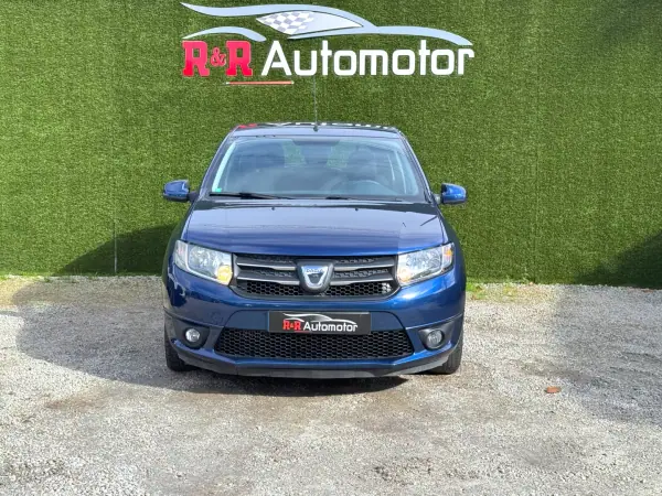 Dacia Sandero 2017 - 9900 EUR, 166000 km - AUTO.MOTO.pt - 166000km - foto 4 de 16
