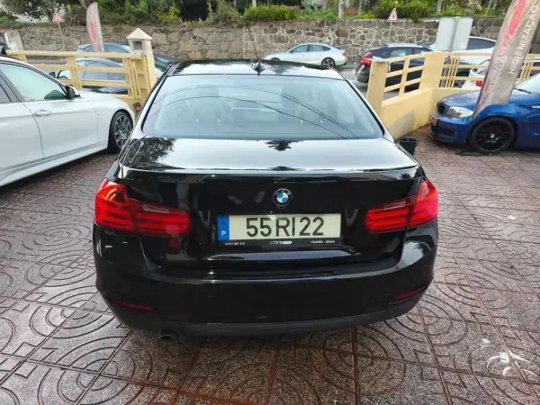 BMW 320 2012 - 13900 EUR, 320000 km - AUTO.MOTO.pt - 320000km - foto 9 de 37