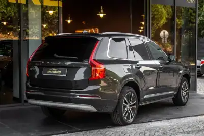 Volvo XC 90 2021 - 48990 EUR, 93199 km - AUTO.MOTO.pt - 93199km - foto 4 de 43