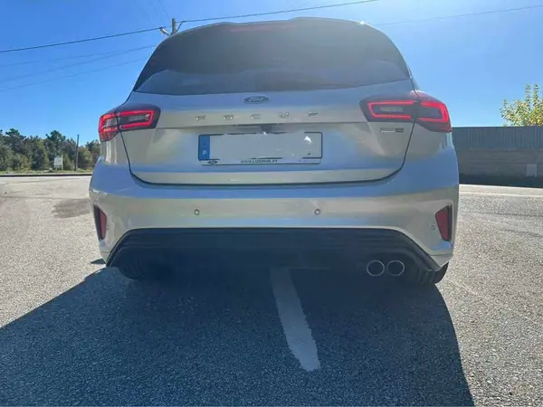Ford Focus 2023 - 18000 EUR, 60000 km - AUTO.MOTO.pt - 60000km - foto 6 de 7