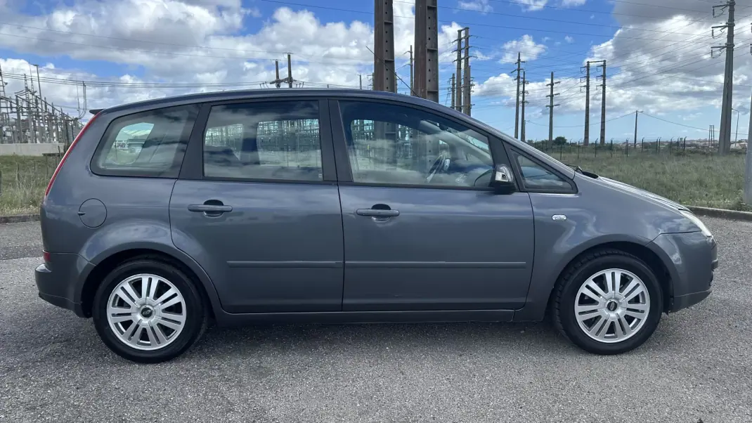 Ford C-Max 2004 - 2750 EUR, 280000 km - AUTO.MOTO.pt - 280000km - foto 4 de 21