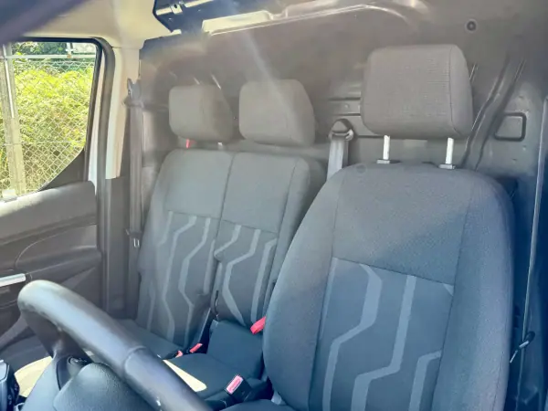 Ford Tourneo Connect 2014 - 9500 EUR, 160000 km - 160000km - foto 9 de 16