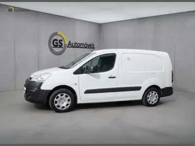 Peugeot 2016 - 9990 EUR, 180000 km - AUTO.MOTO.pt - 180000km - foto 5 de 8