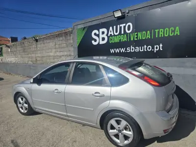 Ford Focus 2006 - 2750 EUR, 323000 km - 323000km - foto 2 de 17