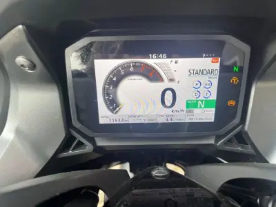 Honda Forza 2023 - 9350 EUR, 11932 km - AUTO.MOTO.pt - 11932km - foto 11 de 12