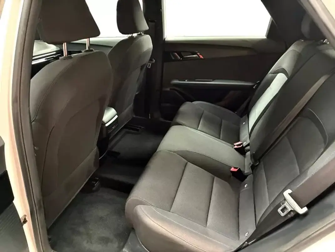 MG MG4 2023 - 18989 EUR, 24822 km - AUTO.MOTO.pt - 24822km - foto 14 de 17