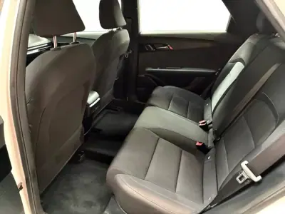 MG MG4 2023 - 18989 EUR, 24822 km - AUTO.MOTO.pt - 24822km - foto 14 de 17