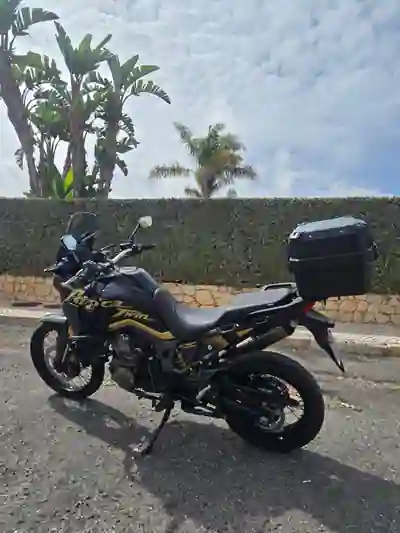 Honda CRF1000L Africa Twin 2016 - 10000 EUR, 102000 km - foto 3 de 13