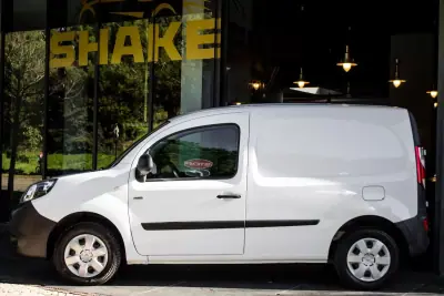 Renault Kangoo E-Tech Confort 2020 - 10750 EUR, 63577 km - AUTO.MOTO.pt - 63577km - foto 5 de 27