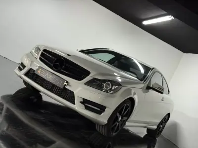 Mercedes-Benz C 250 2011 - 18500 EUR, 193000 km - AUTO.MOTO.pt - 193000km - foto 11 de 22